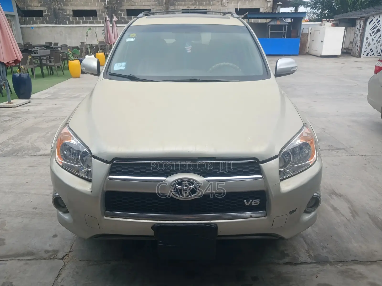 Toyota RAV4 2010 Silver
