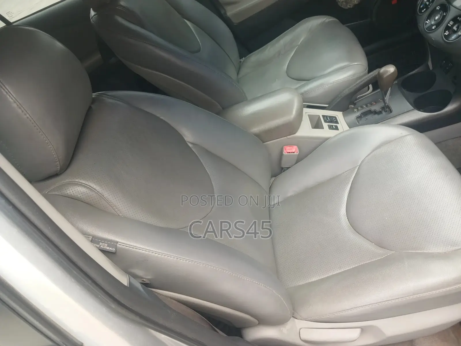 Toyota RAV4 2010 Silver