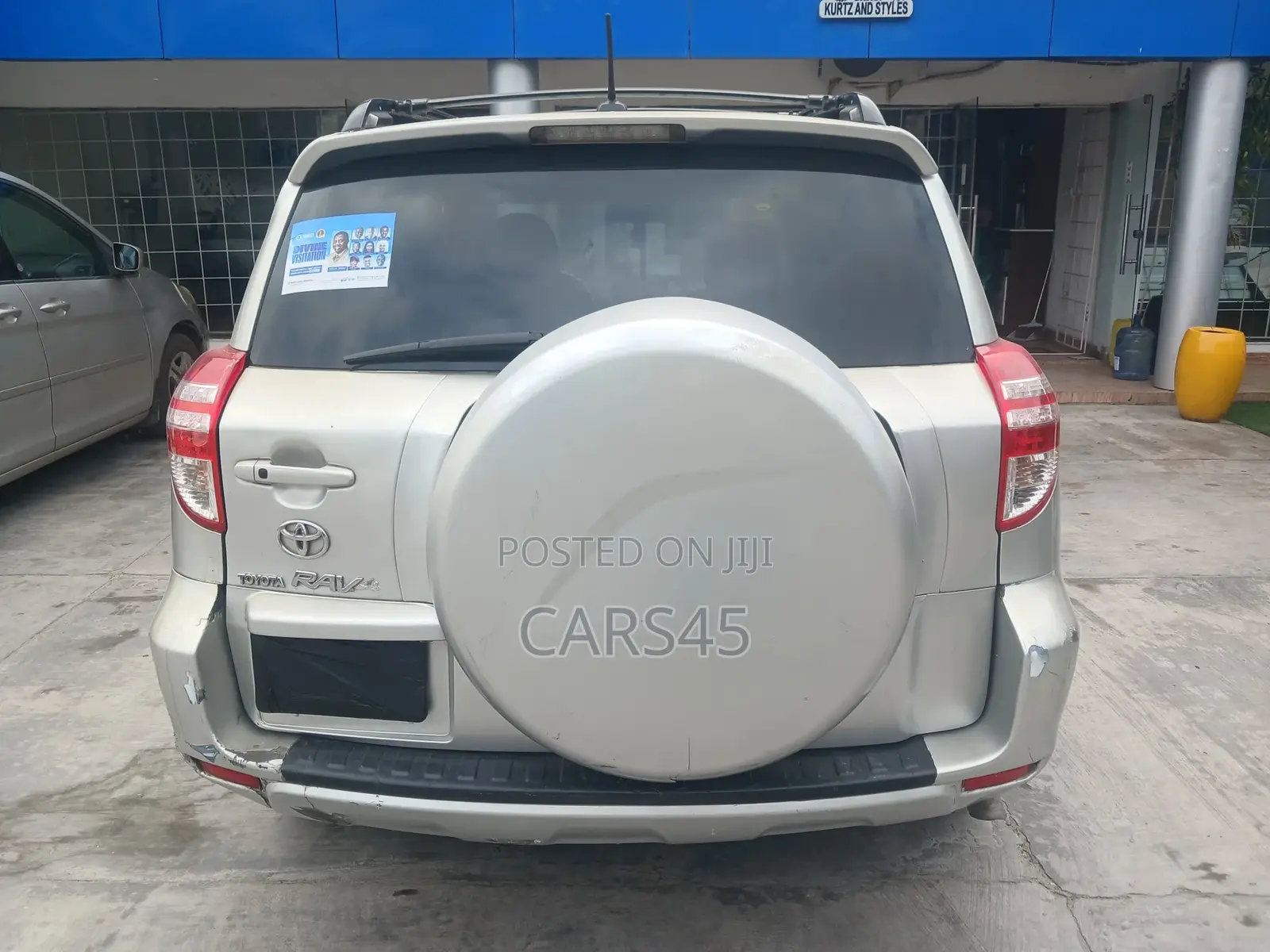 Toyota RAV4 2010 Silver