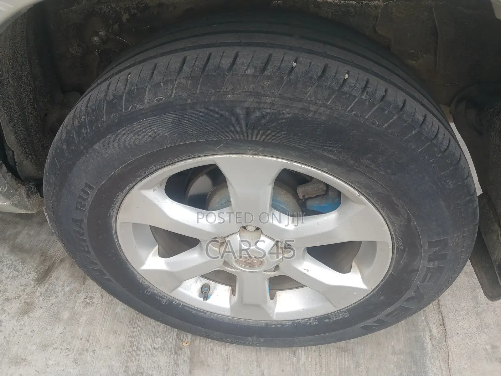 Toyota RAV4 2010 Silver