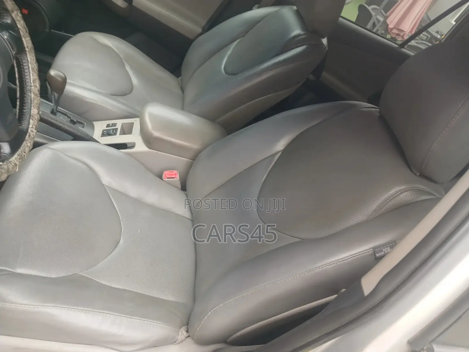 Toyota RAV4 2010 Silver