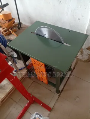 Table Saw Machine