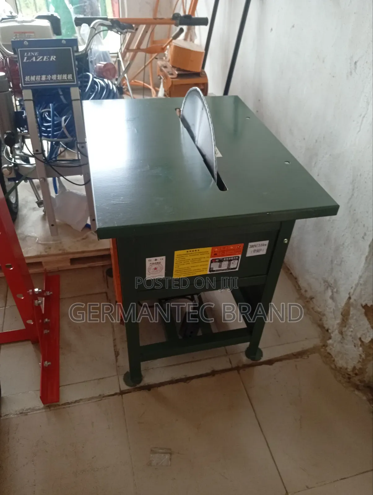 Table Saw Machine