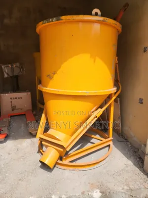 Side Discharge 1000litres Concrete Bucket