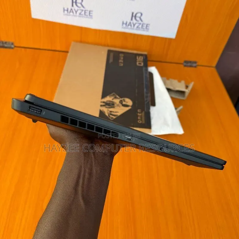 Laptop HP Omen Slim 32GB Intel Core Ultra 9 SSD 1T