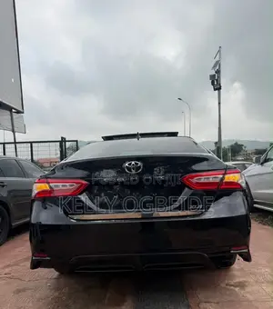 Toyota Camry XLE V6 (3.5L V6 8A) 2019 Black