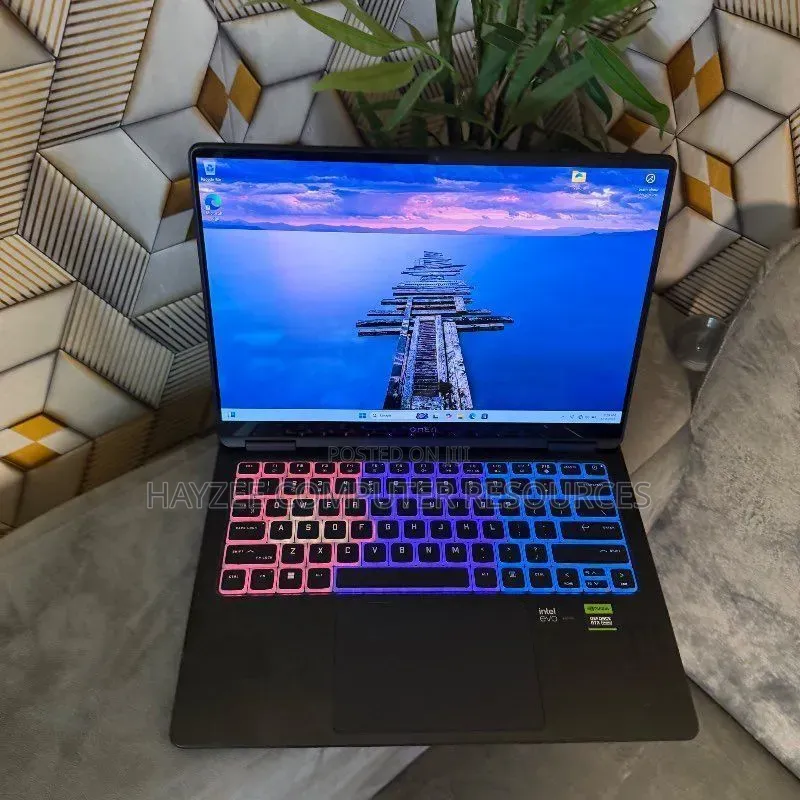 Laptop HP Omen Transcend 14-fb0023dx 32GB Intel Core Ultra 9 SSD 1T