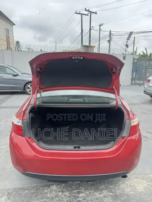 Toyota Corolla 2016 Red