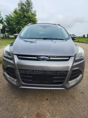 Ford Escape Titanium 4dr SUV AWD (1.6L 4cyl Turbo 6A) 2015 Gray