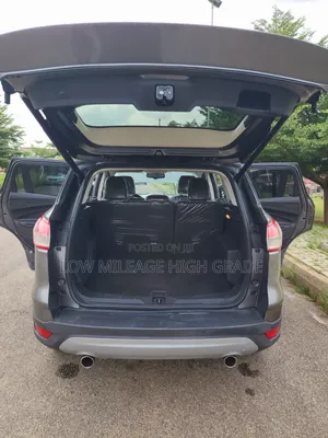 Ford Escape Titanium 4dr SUV AWD (1.6L 4cyl Turbo 6A) 2015 Gray