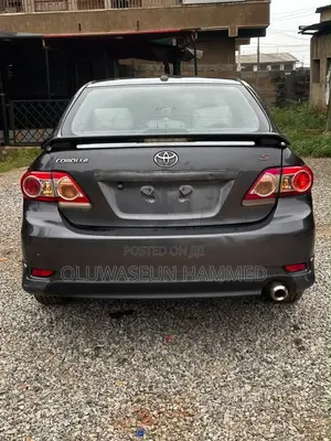 Toyota Corolla 2013 Gray