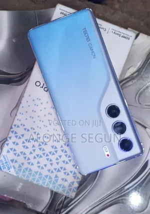 Tecno Camon 40 Pro 5G 256 GB Silver