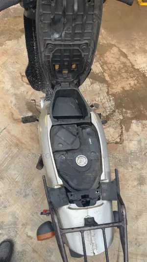 Honda 2025 Silver