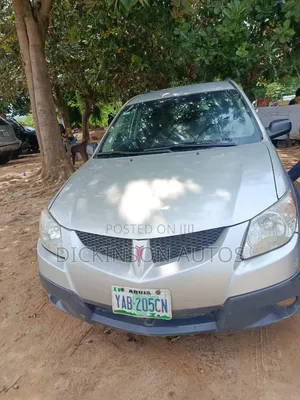 Pontiac Vibe 2005 Silver