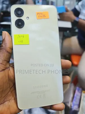 Samsung Galaxy A06 128 GB Gold