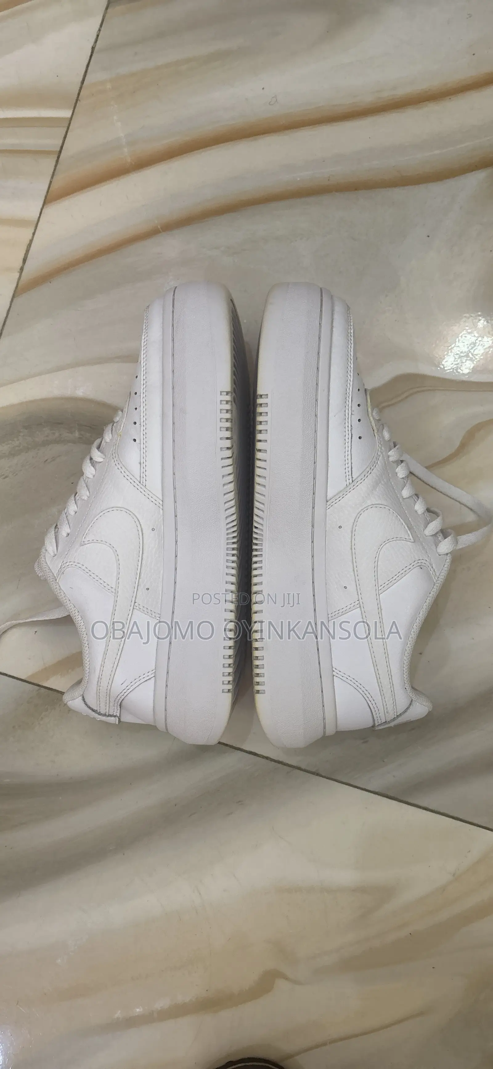 Nike Sneaker