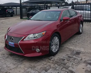 Lexus ES 350 FWD 2016 Red
