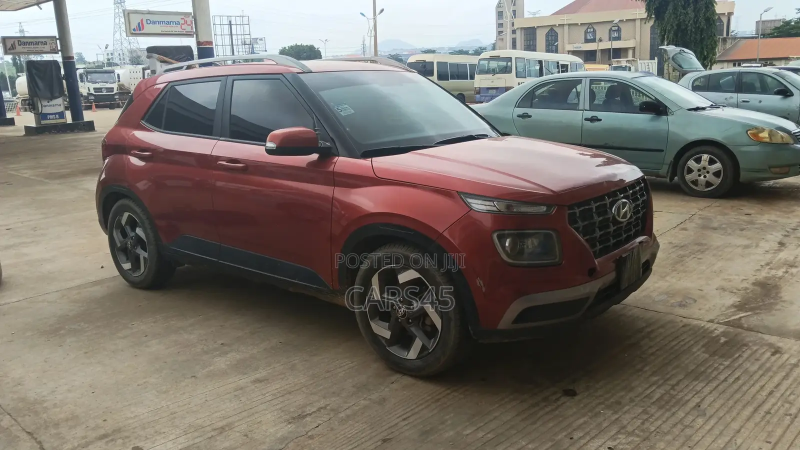 Hyundai Venue 2020 Orange