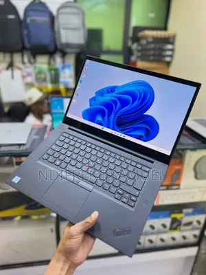 Laptop Dell Latitude 7400 4GB Intel Core i3 SSD 72GB