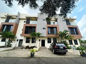 5bdrm Duplex in Guzape for rent