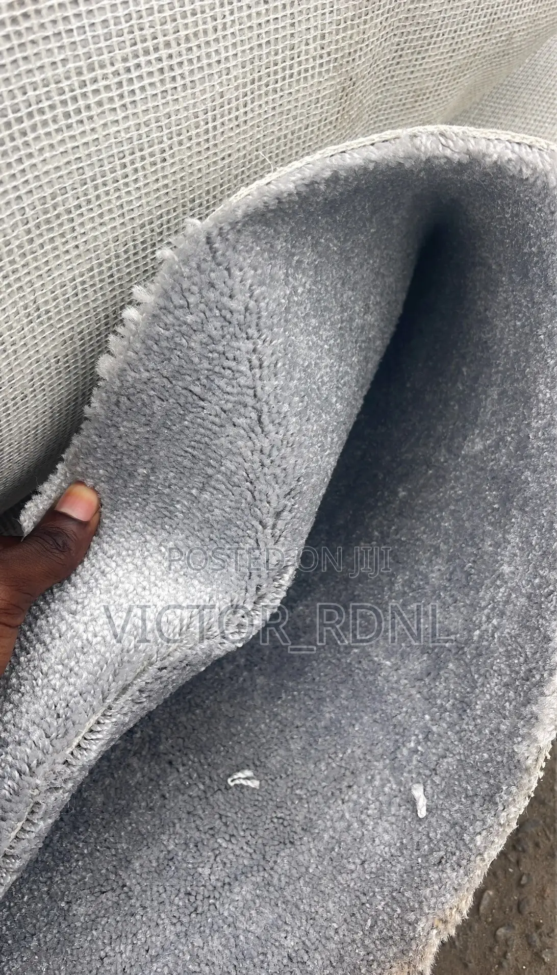 High Fluffy Wall to Wall Rug