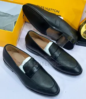 FlaT CooPerate____Wear