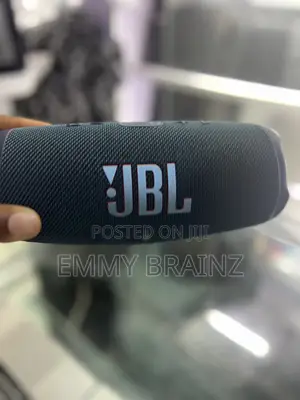 JBL Charge 5