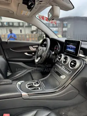 Mercedes-Benz GLC-Class 2017 White