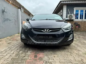 Hyundai Elantra GLS Sedan FWD (1.8L 4cyl 6M) 2013 Black
