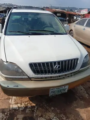 Lexus RX 300 2001 White