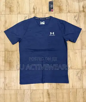Under Armour Top