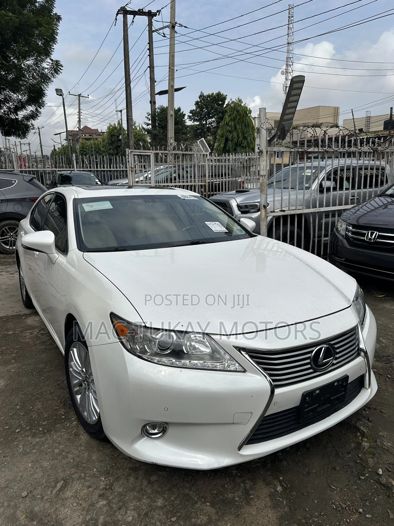 Lexus ES 2015 White