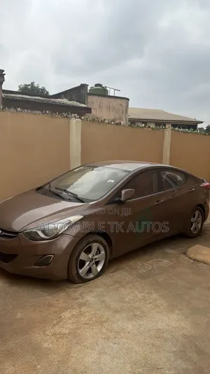 Hyundai Elantra 2013 Brown