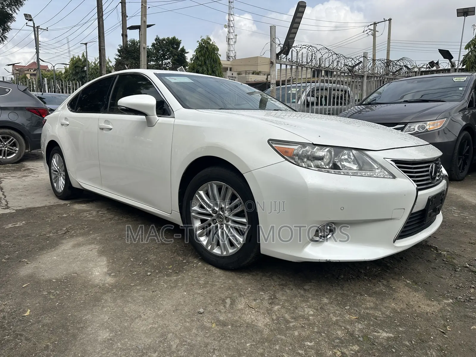 Lexus ES 2015 White