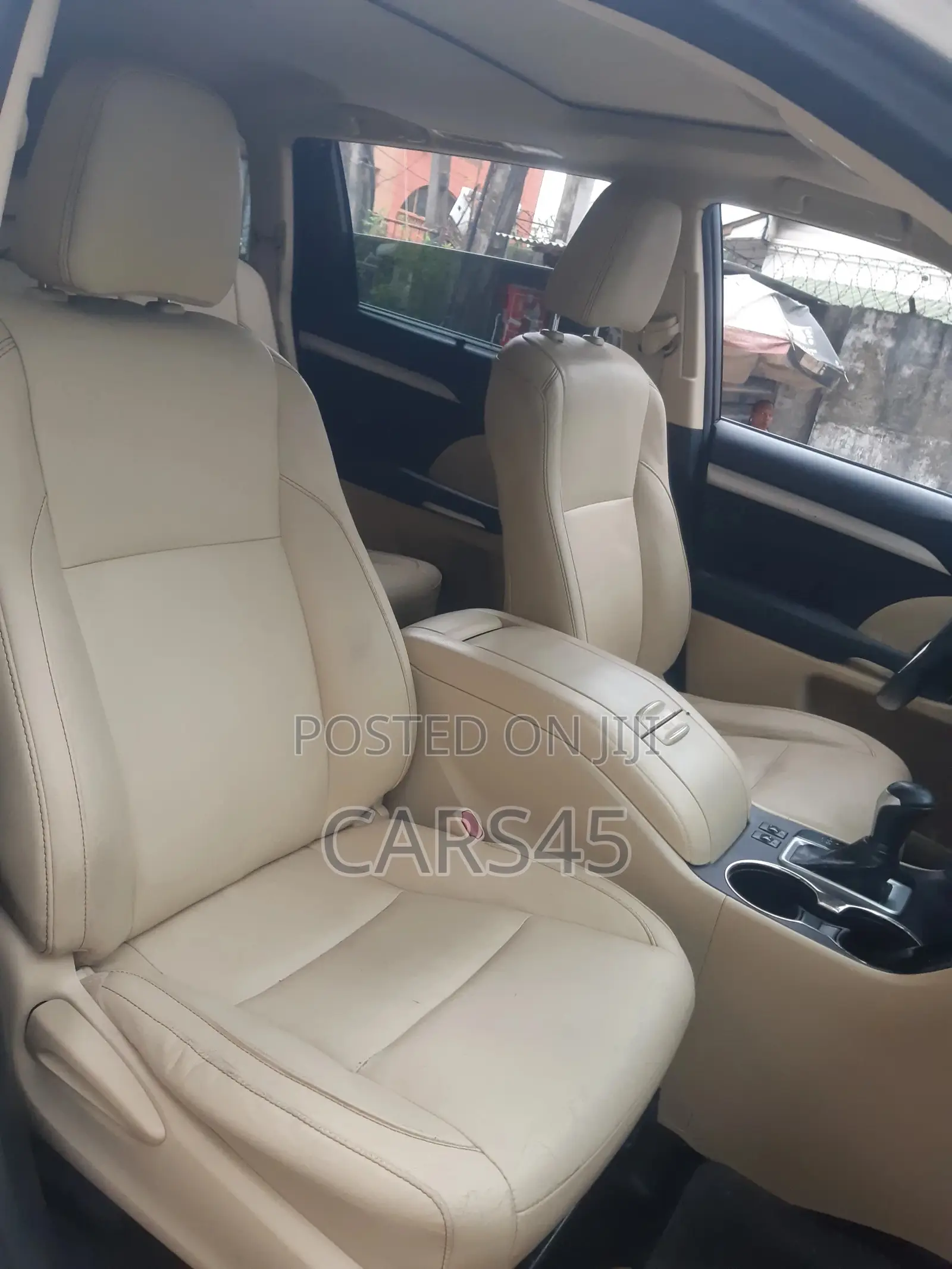 Toyota Highlander 2016 Gold