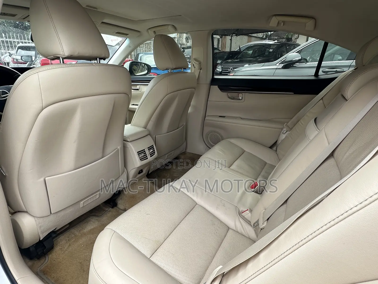Lexus ES 2015 White