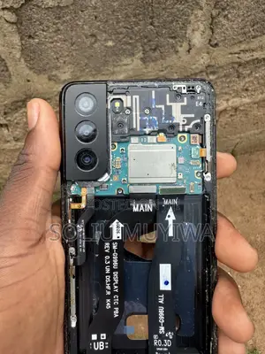 S21+ Camera Front and Back