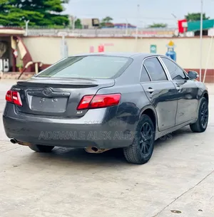 Toyota Camry XLE V6 4dr Sedan (3.5L 6cyl 6AM) 2008 Gray