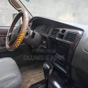 Toyota 4-Runner 2002 Gold