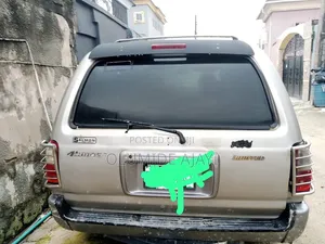 Toyota 4-Runner 2002 Gold