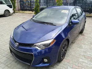 Toyota Corolla 2015 Blue