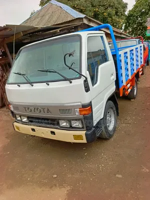 Toyota Dyna 150 Track First Body 3y Petrol Engine