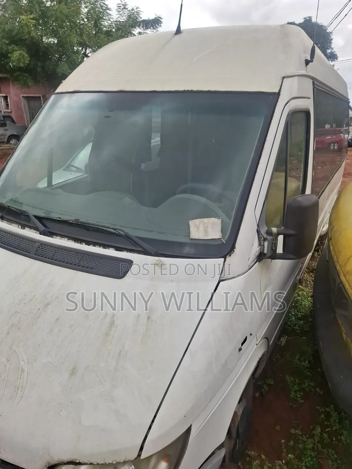 Mercedes-Benz Sprinter 2005 White