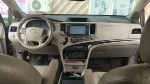 Toyota Sienna 2011 Gray