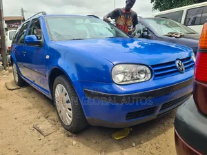 Volkswagen Golf 2002 Blue