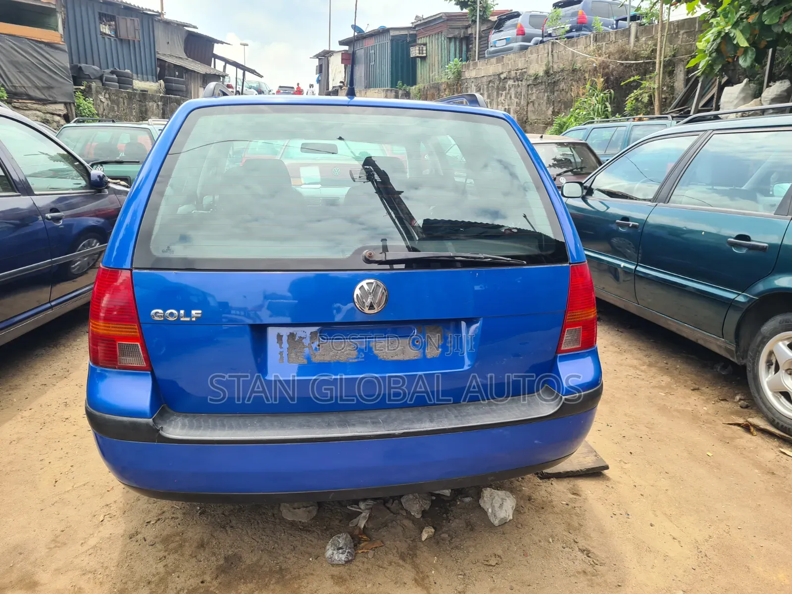 Volkswagen Golf 2002 Blue
