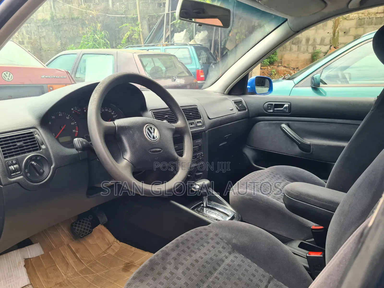 Volkswagen Golf 2002 Blue