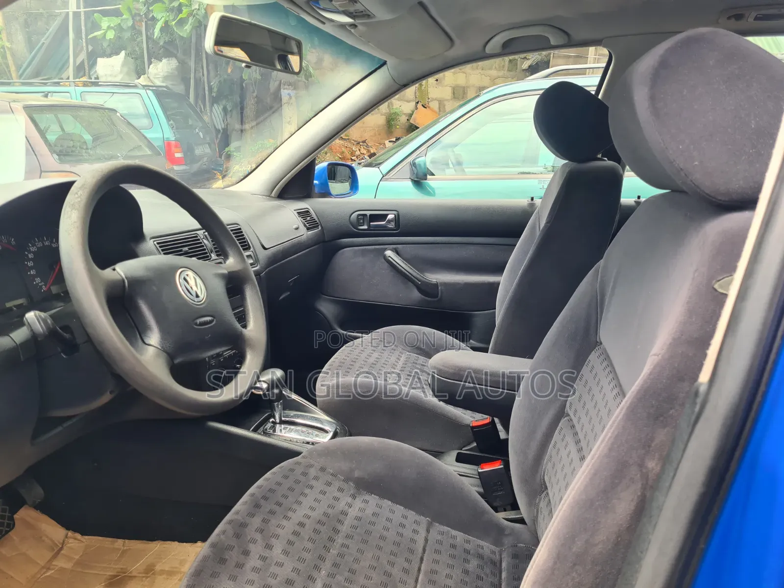 Volkswagen Golf 2002 Blue