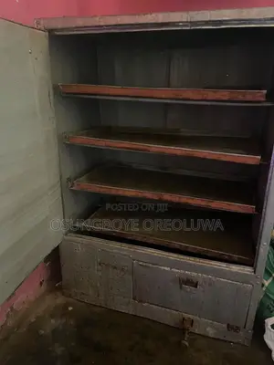 4 - Tray Cabinet Baking Oven
