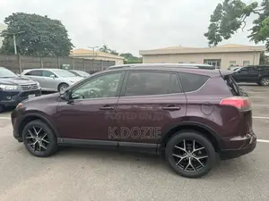Toyota RAV4 SE AWD (2.5L 4cyl 6A) 2017 Burgundy